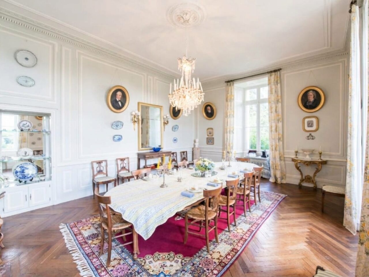Le petit-déjeuner continental au Manoir de Ponsay